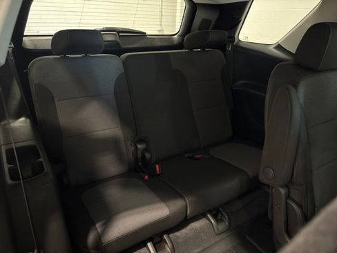 Used 2020 Chevrolet Traverse LT w/ Driver Confidence II Package AWD/4WD image 37
