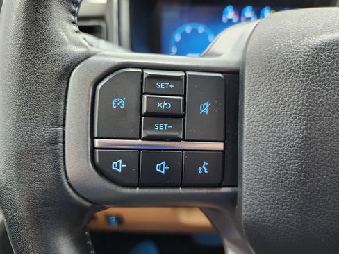 Used 2023 Ford F250 Lariat w/ Sport Appearance Package image 18