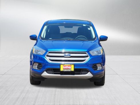 Used 2017 Ford Escape SE AWD/4WD image 2