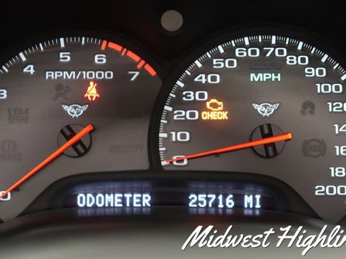 Used 2000 Chevrolet Corvette Convertible w/ Memory Pkg image 23