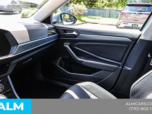 Used 2024 Volkswagen Jetta SE FWD image 35