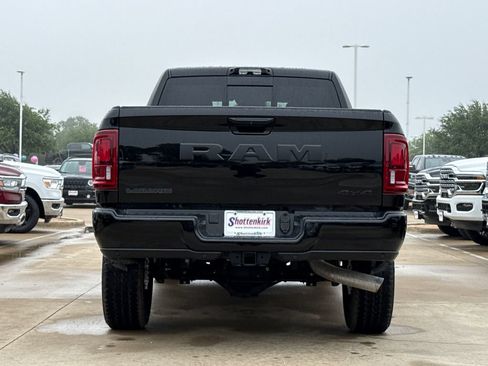 New 2026 RAM 2500 Laramie AWD/4WD image 8