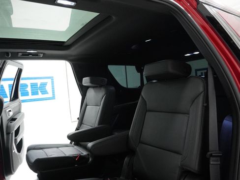 Used 2024 Chevrolet Tahoe Z71 w/ Luxury Package image 38