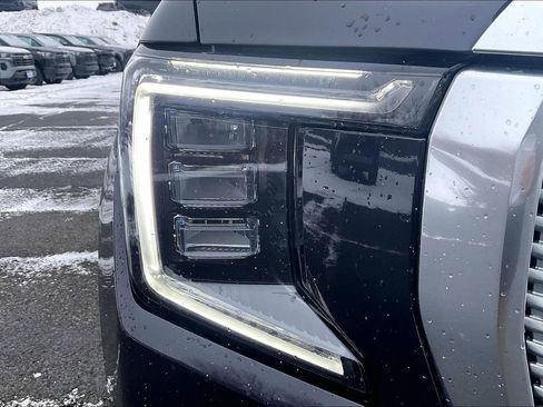 Used 2023 GMC Yukon Denali image 33