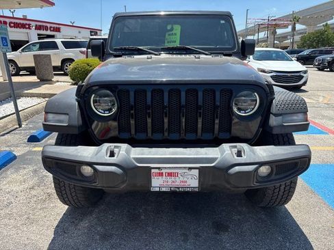 Used 2021 Jeep Wrangler Unlimited Sport AWD/4WD image 2