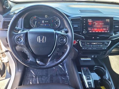 Used 2023 Honda Ridgeline Black Edition image 9