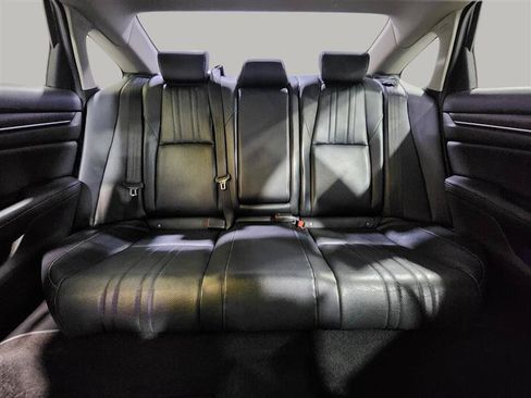 Used 2018 Honda Accord EX-L image 27