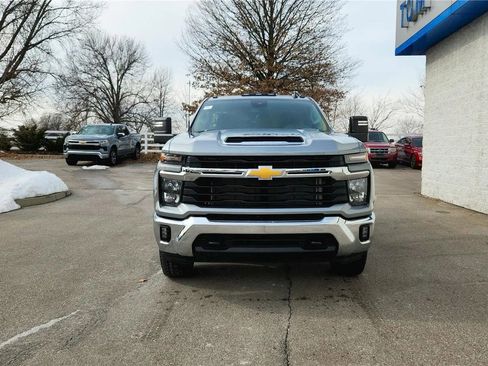 New 2026 Chevrolet Silverado 2500 LT image 3