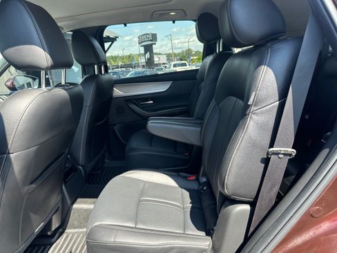 Certified 2024 MAZDA CX-90 Plug-In Hybrid w/ Premium Pkg AWD/4WD image 10