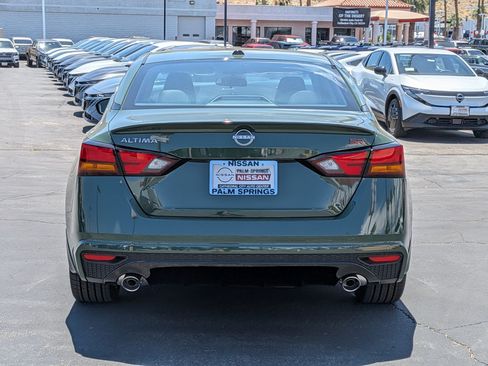 New 2026 Nissan Altima 2.5 SR w/ SR Premium Package FWD image 5