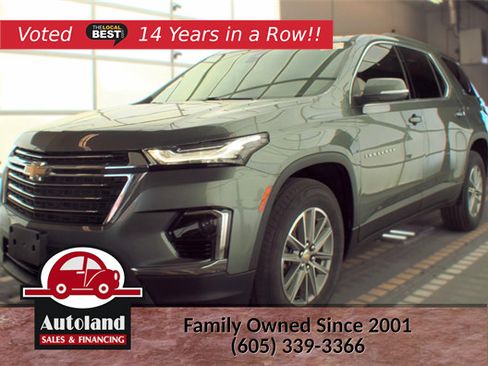 Used 2023 Chevrolet Traverse LT w/ LPO, Floor Liner Package AWD/4WD image 1