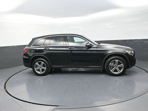 Used 2021 Mercedes-Benz GLC 300 4MATIC image 27