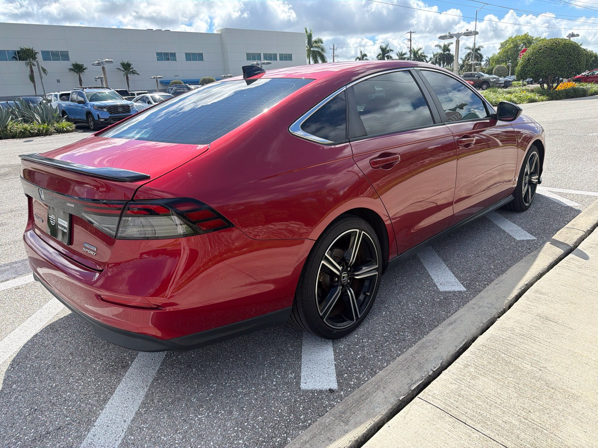 Used 2024 Honda Accord Sport image 9