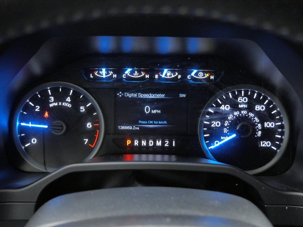 Used 2015 Ford F150 XLT w/ Equipment Group 302A Luxury AWD/4WD image 23