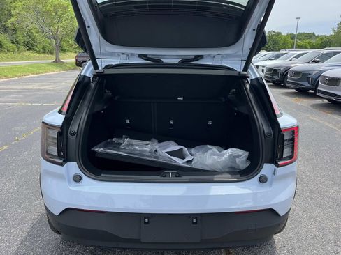 New 2026 Volvo EX30 Plus w/ Climate Package AWD/4WD image 12