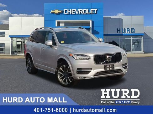 Used 2018 Volvo XC90 T5 Momentum w/ Convenience Package image 1