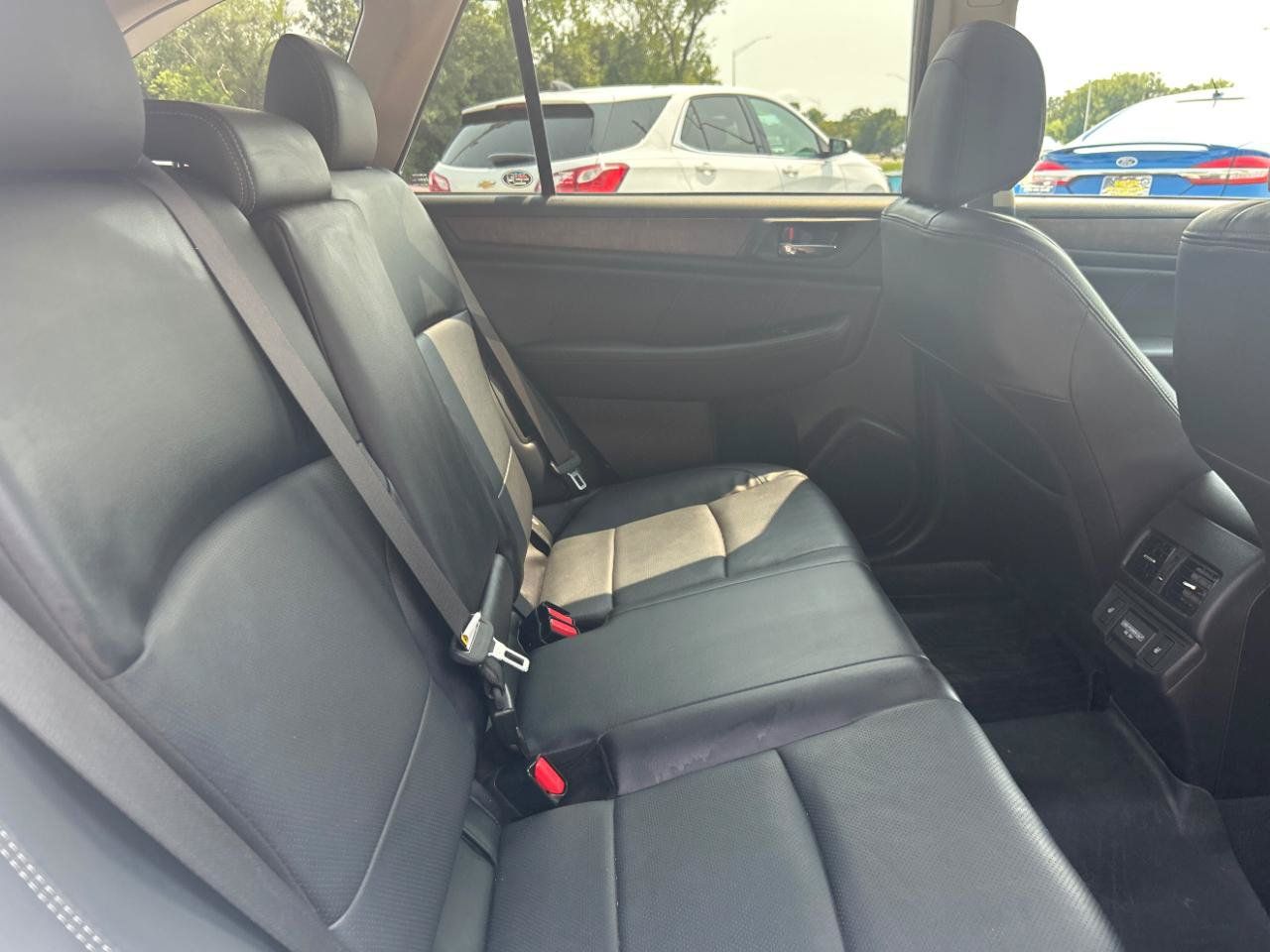 Used 2018 Subaru Outback 2.5i Limited AWD/4WD image 25