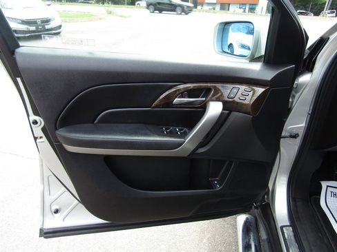 Used 2010 Acura MDX w/ Technology Package AWD/4WD image 15