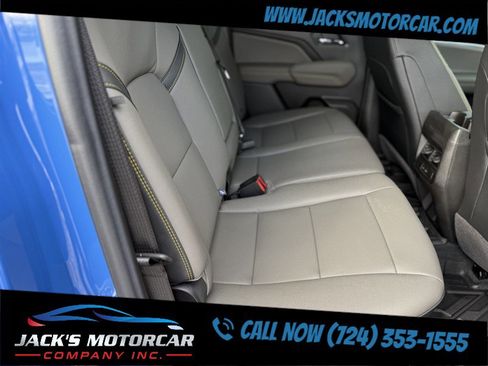 Used 2025 Chevrolet Colorado ZR2 w/ Technology Package image 23