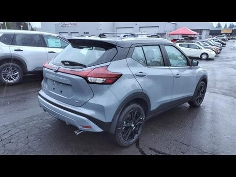 New 2024 Nissan Kicks SV w/ Exterior Package image 5