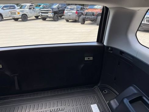 Used 2023 Toyota 4Runner Limited AWD/4WD image 64