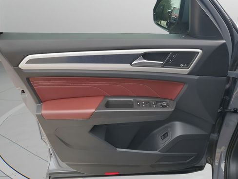 Used 2023 Volkswagen Atlas Cross Sport SEL Premium R-Line image 26