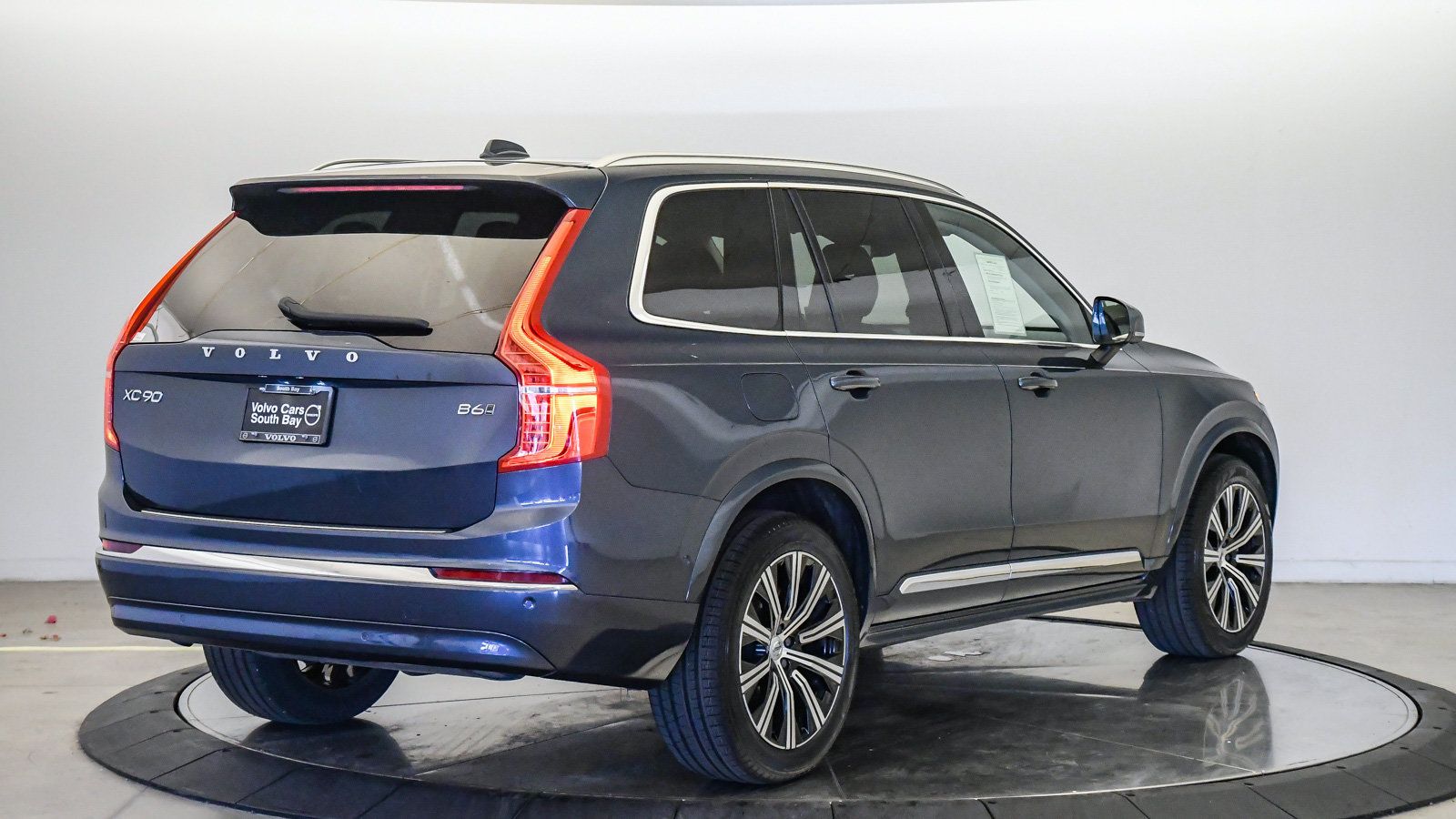 Certified 2023 Volvo XC90 B6 Plus w/ Protection Package Premier AWD/4WD image 5