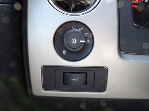 Used 2012 Ford F150 FX4 w/ FX Luxury Pkg AWD/4WD image 19