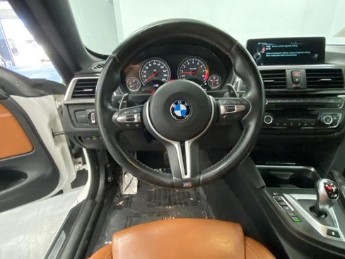 Used 2016 BMW M4 Convertible RWD image 44