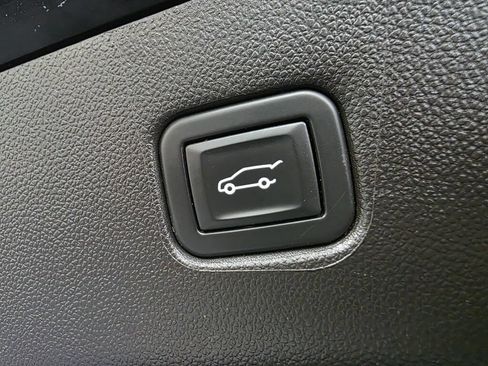 Used 2021 Chevrolet Blazer RS AWD/4WD image 22