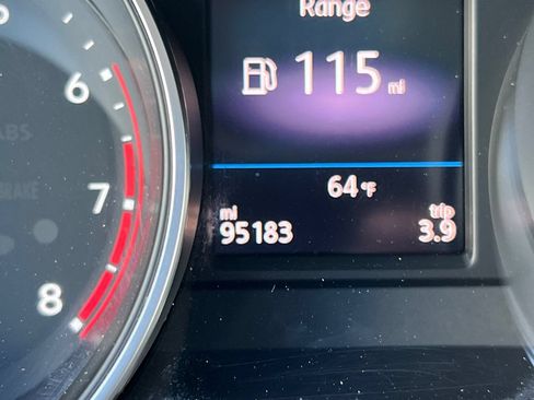 Used 2019 Volkswagen Tiguan SE w/ Panoramic Sunroof Package AWD/4WD image 28