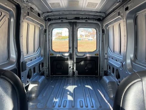 Used 2023 Ford Transit 350 Medium Roof image 18