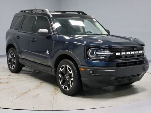 Certified 2023 Ford Bronco Sport Outer Banks w/ Tech Package AWD/4WD image 1