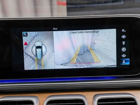 Certified 2022 Mercedes-Benz GLS 450 4MATIC image 24