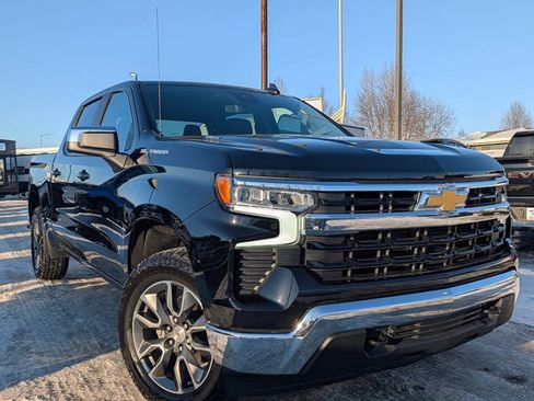 Used 2025 Chevrolet Silverado 1500 LT AWD/4WD image 4