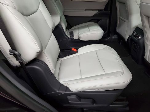 New 2026 Ford Explorer Active w/ Active Comfort Package image 21