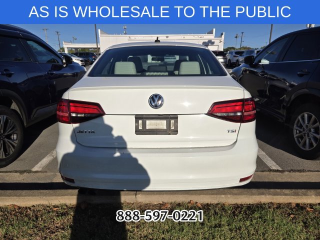 Used 2016 Volkswagen Jetta Sport FWD image 4