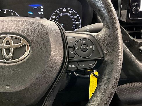 Used 2023 Toyota Corolla LE image 18