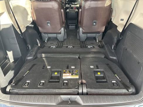 Used 2021 Toyota Sienna Platinum image 7