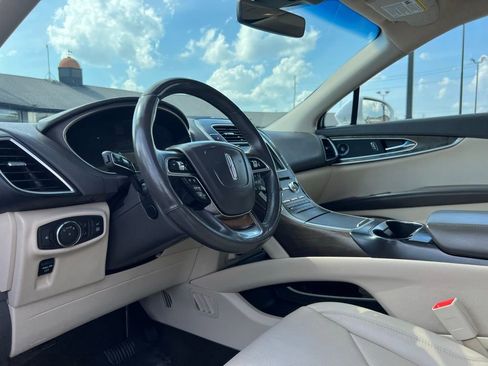 Used 2019 Lincoln Nautilus Reserve image 33