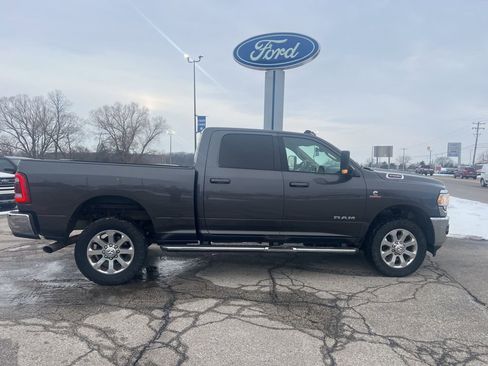 Used 2020 RAM 2500 Big Horn w/ Level 2 Equipment Group image 29