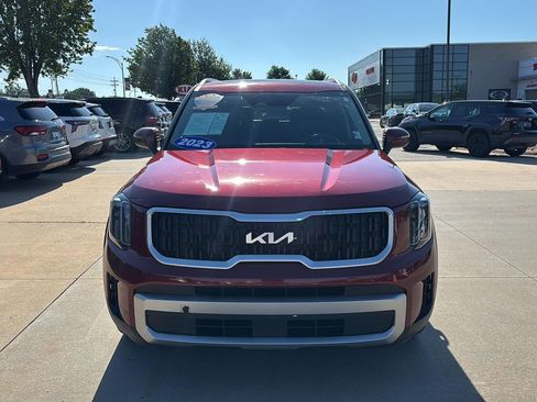 Used 2023 Kia Telluride EX FWD image 2