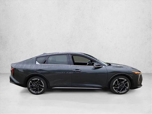 Used 2025 Kia K4 GT-Line w/ GT-Line Premium Package FWD image 4