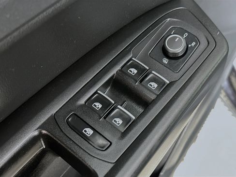 Used 2019 Volkswagen Atlas SE AWD/4WD image 17