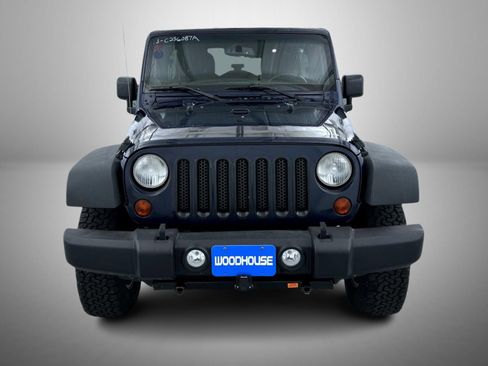 Used 2013 Jeep Wrangler Unlimited Sport image 2