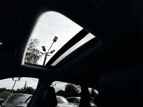 Used 2025 Kia Telluride S image 24