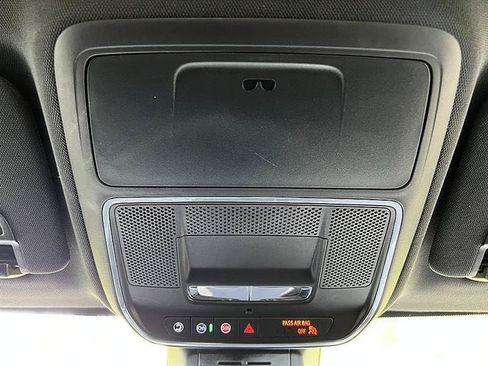 Used 2026 Chevrolet Equinox RS FWD image 36