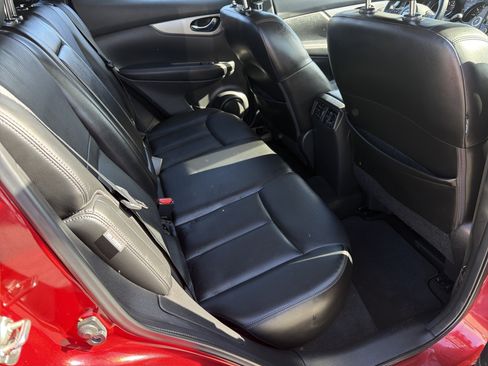 Used 2020 Nissan Rogue Sport SL w/ Premium Package image 24