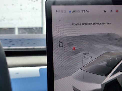 Used 2024 Tesla Cybertruck AWD Crew Cab image 26