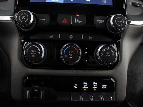 New 2026 RAM 1500 Big Horn w/ Night Edition AWD/4WD image 6
